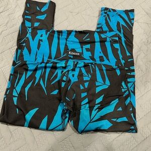 K-Deer Yoga Workout Leggings Kdeer Size Small Capri K Deer